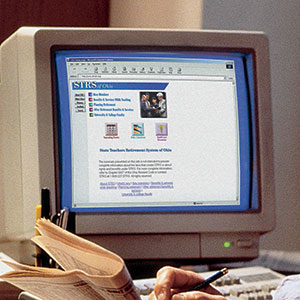 Photo of a computer displaying STRS Ohio's website in 1997.